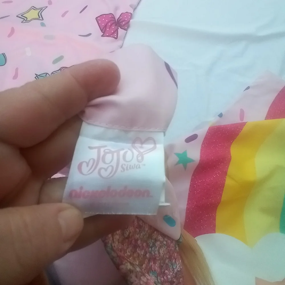JoJo Siwa Twin Flat Sheet With 1 Pillowcase 2 Decorative Pillow & 1 Book Xtra